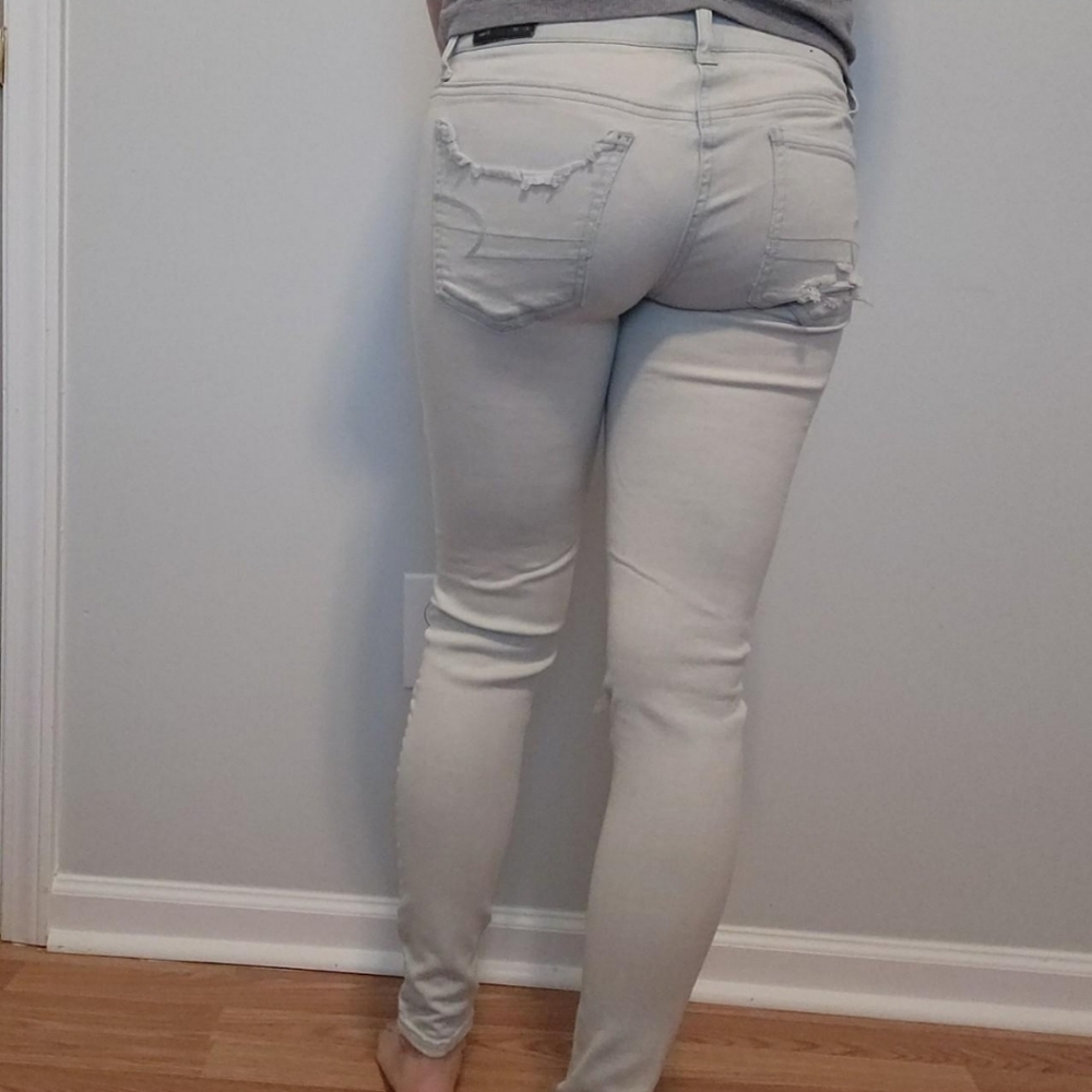 Low Rise Ripped Jeggings - Picture 4 of 5
